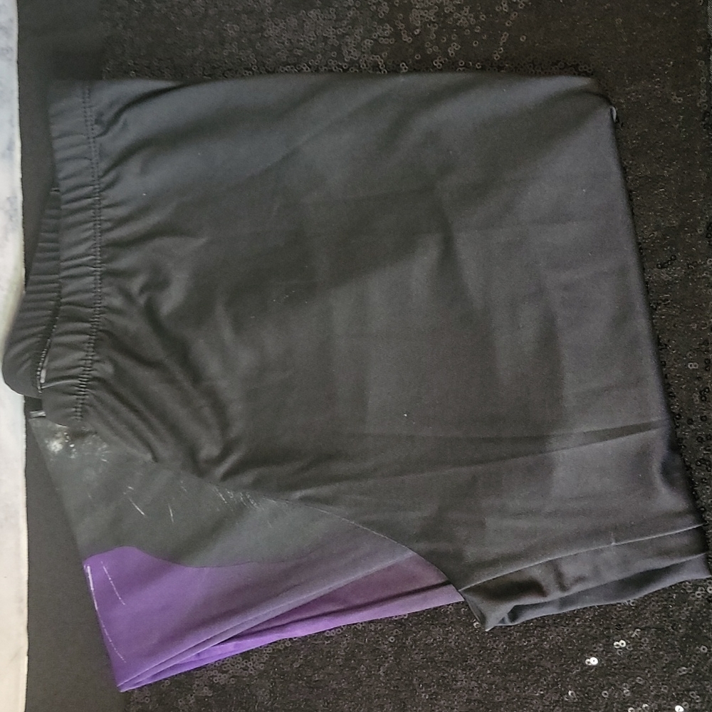 BLACK & PURPLE CAT LEGGINGS